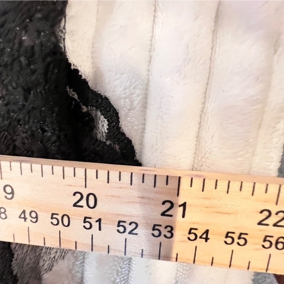 # A078   N by Nancy Black Vintage Sheer Lace Top, Oversized bow, NWOT  M - Picture 7 of 8